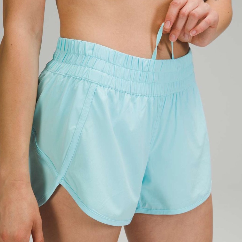 Lululemon Tracker Short Icing Blue